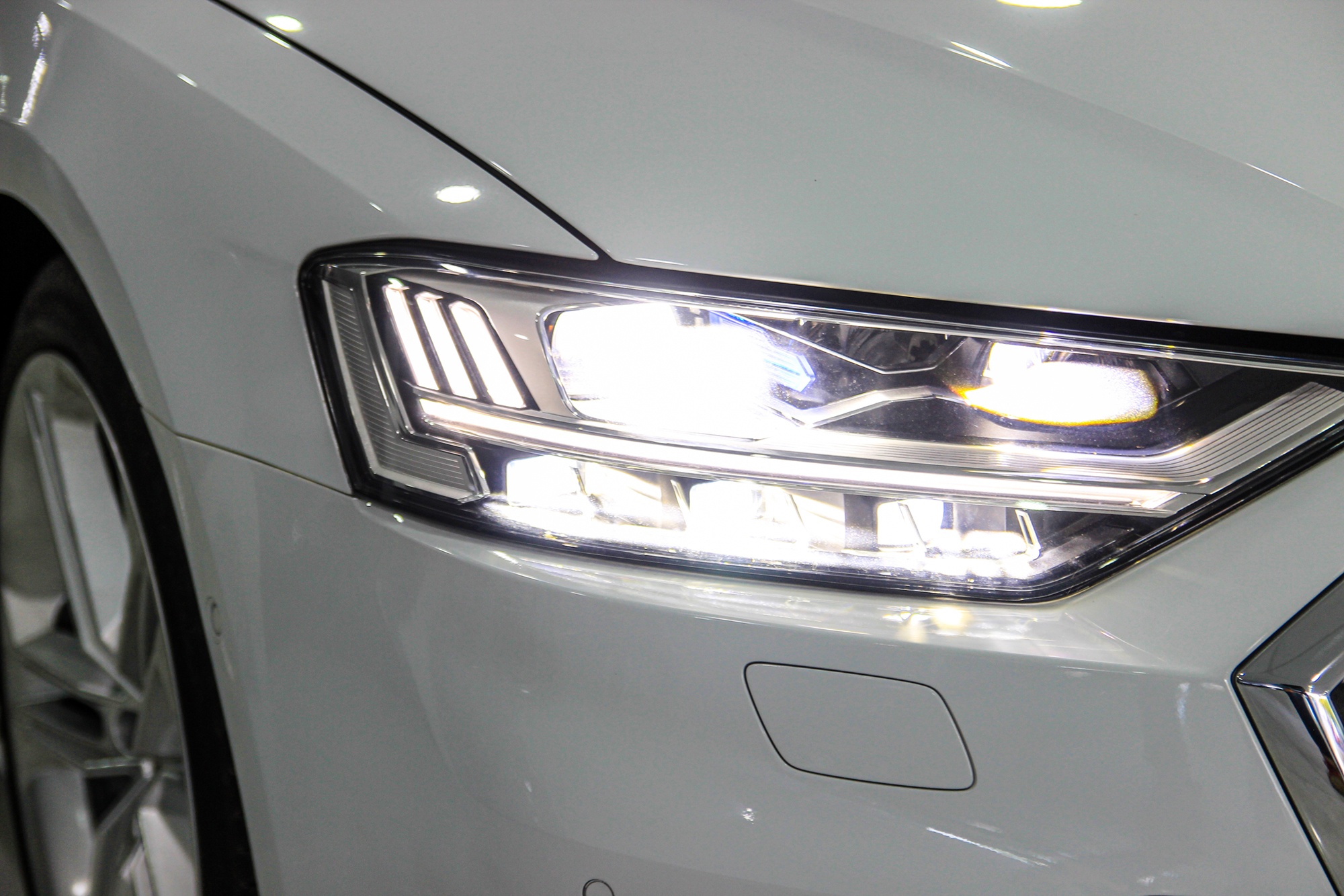 Audi,  S8,  A8,  sedan cao cap anh 5