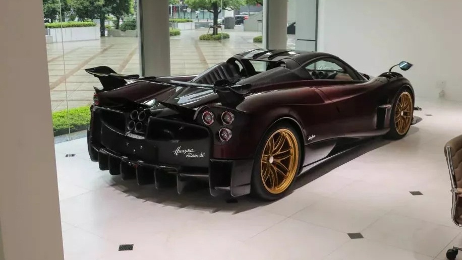 Pagani, Huayra Roadster BC ảnh 3 Pagani, Huayra Roadster BC anh 3