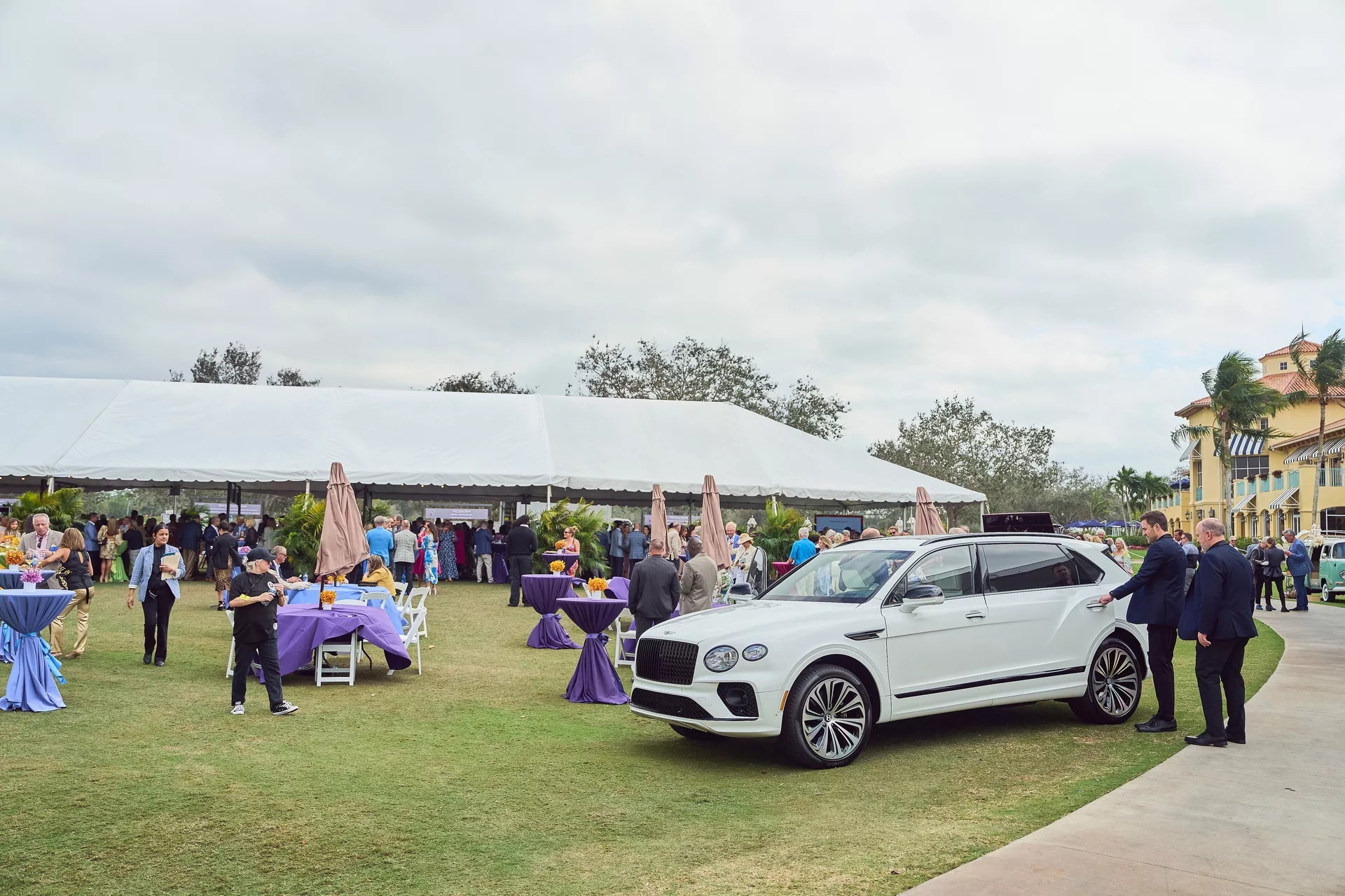 Bentley,  Bentayga ảnh 6 Bentley,  Bentayga anh 6