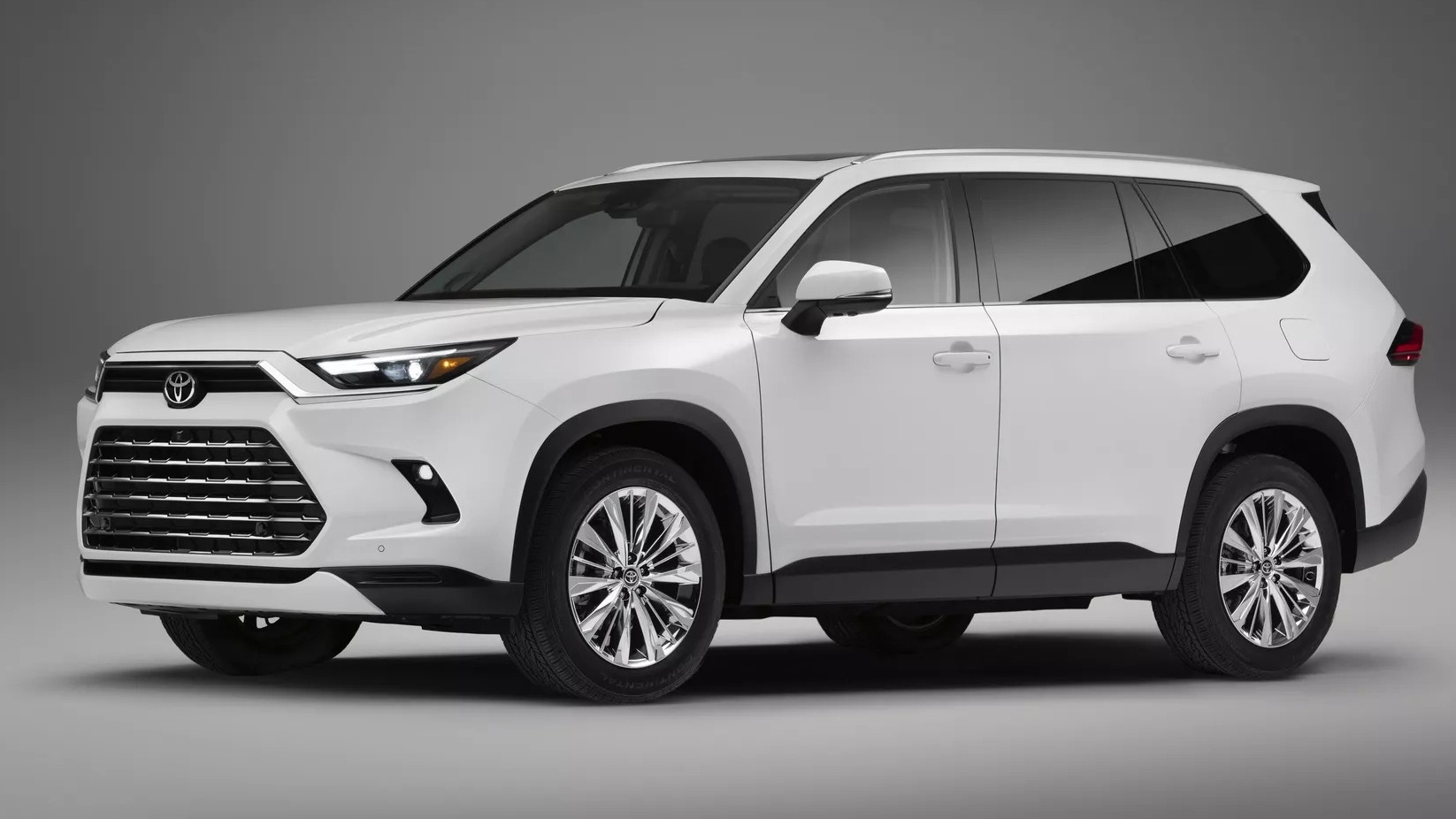 Xe gam cao 7 cho Toyota Grand Highlander ra mat hinh anh