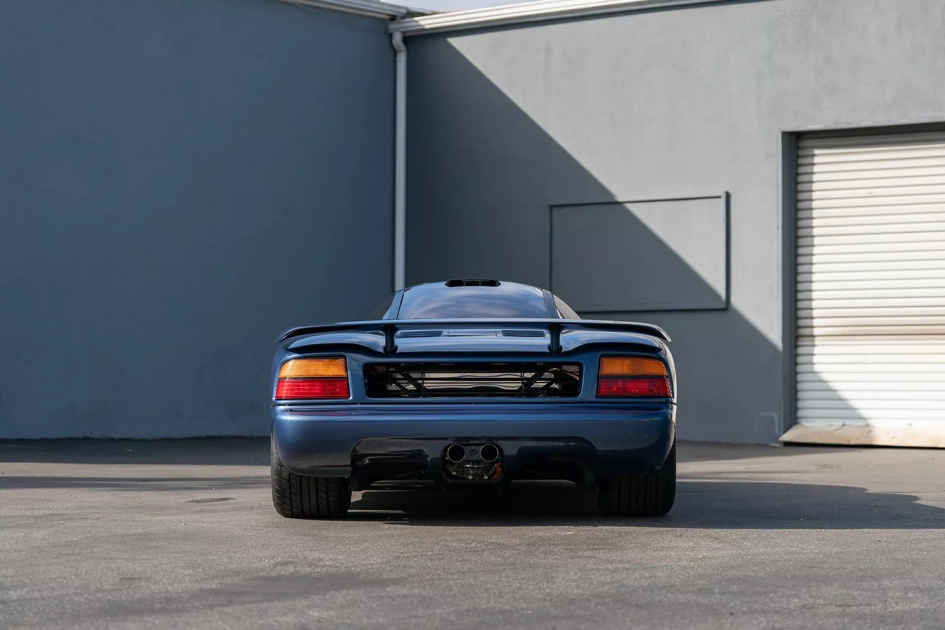 Jaguar,  XJR,  xe the thao anh 3