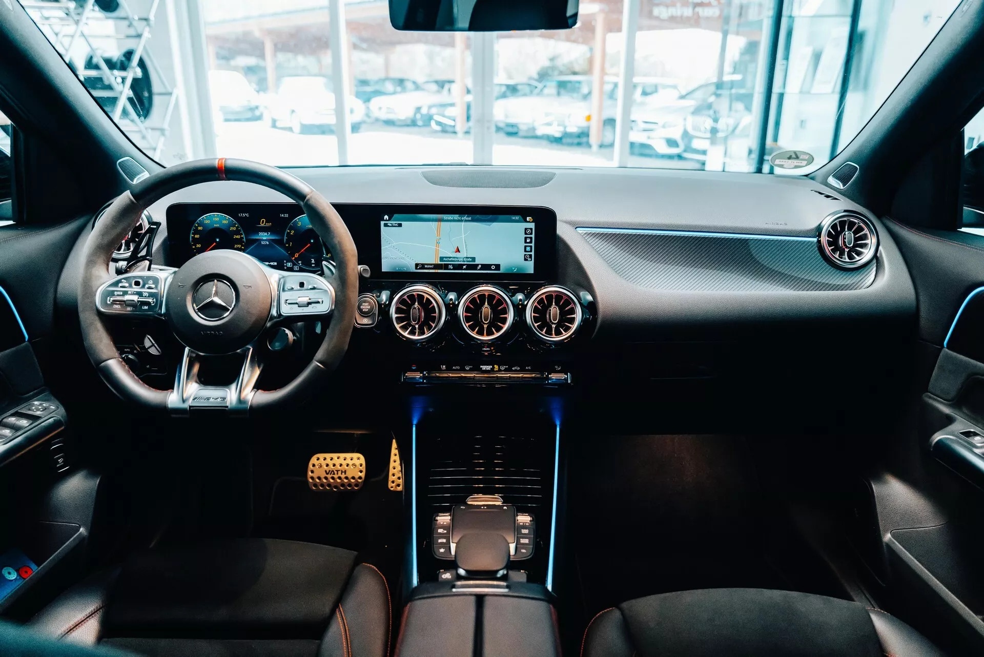 Mercedes-AMG, GLA 45S ảnh 5 Mercedes-AMG, GLA 45S anh 5