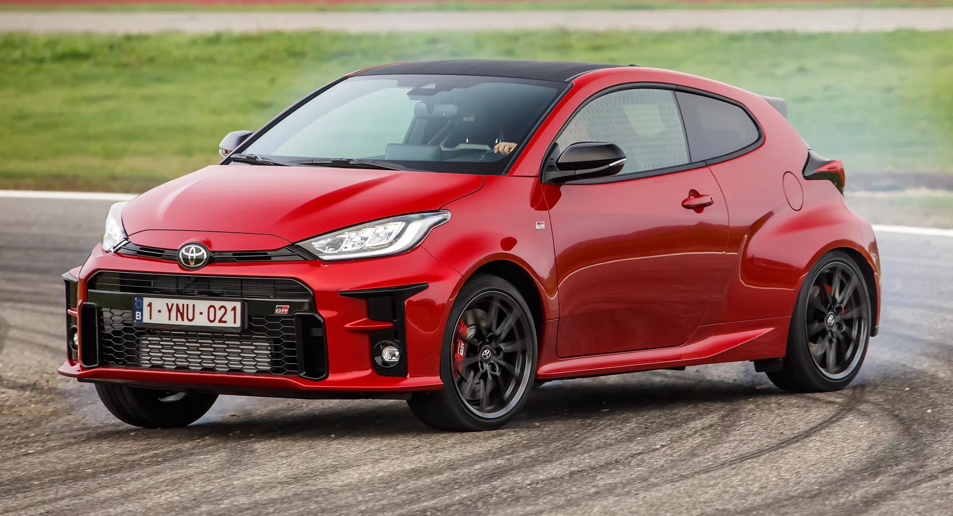 Toyota,  Yaris,  xe hatchback anh 6