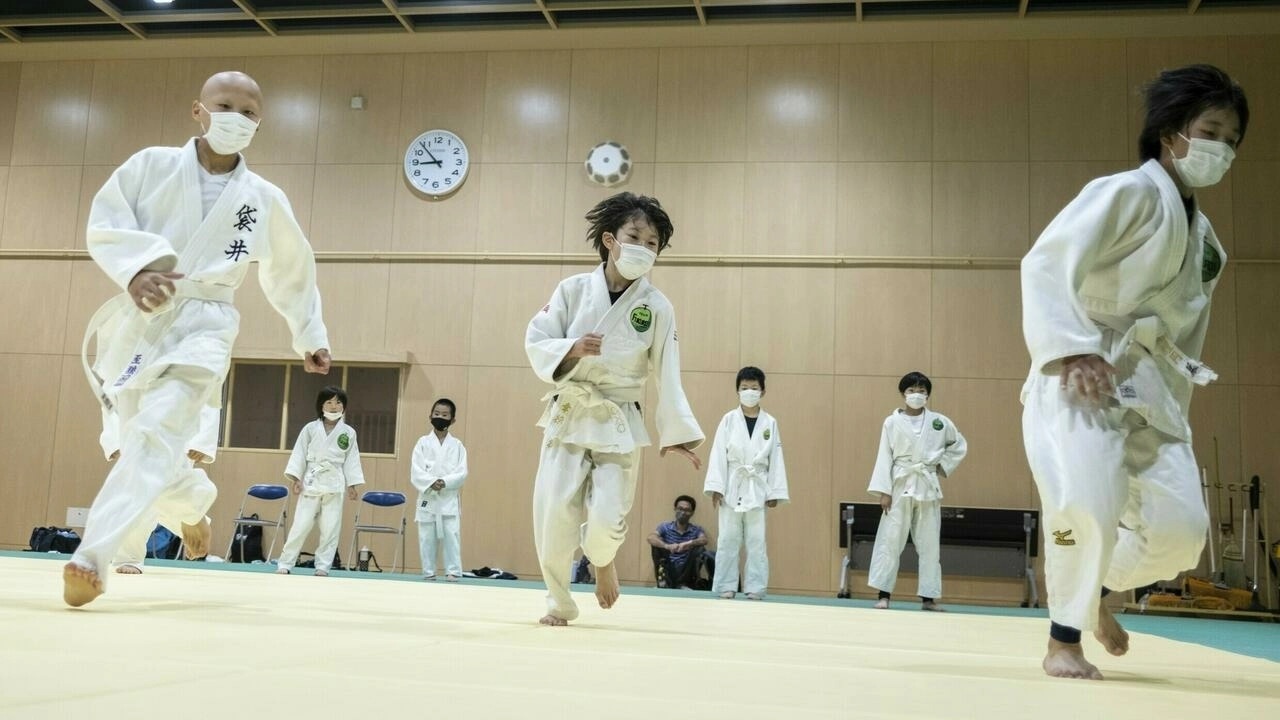 Judo Nhat Ban,  huy bo thi dau,  tap luyen ha khac anh 1