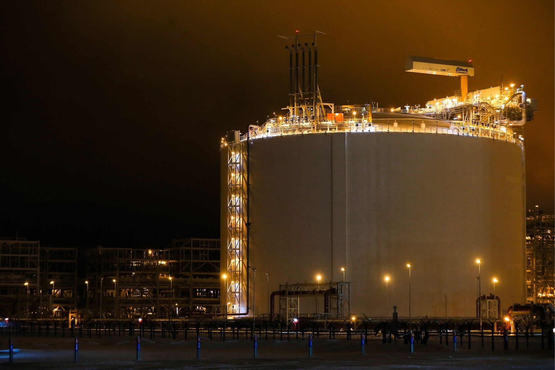 cuoc khung hoang Ukraine,  khi tu nhien hoa long,  duong ong dan khi dot anh 2