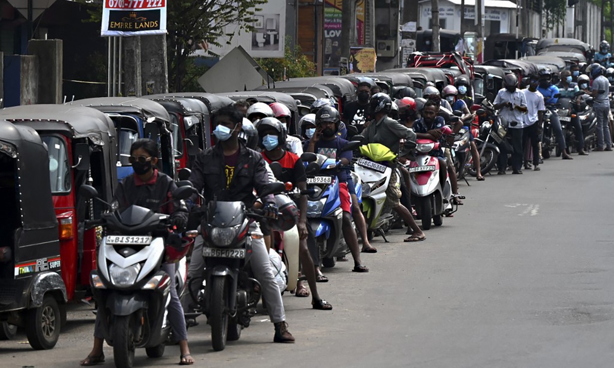 Sri Lanka can kiet nhien lieu hinh anh