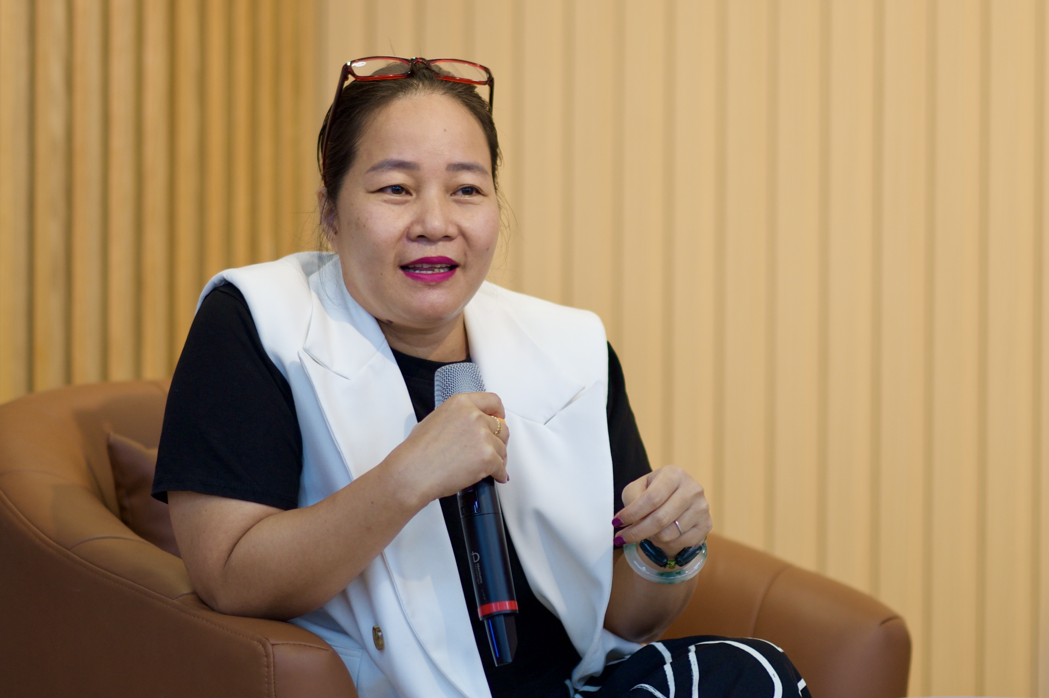 Giam doc nhan su cong ty hang tieu dung noi ve cach ‘choi voi noi so’ hinh anh