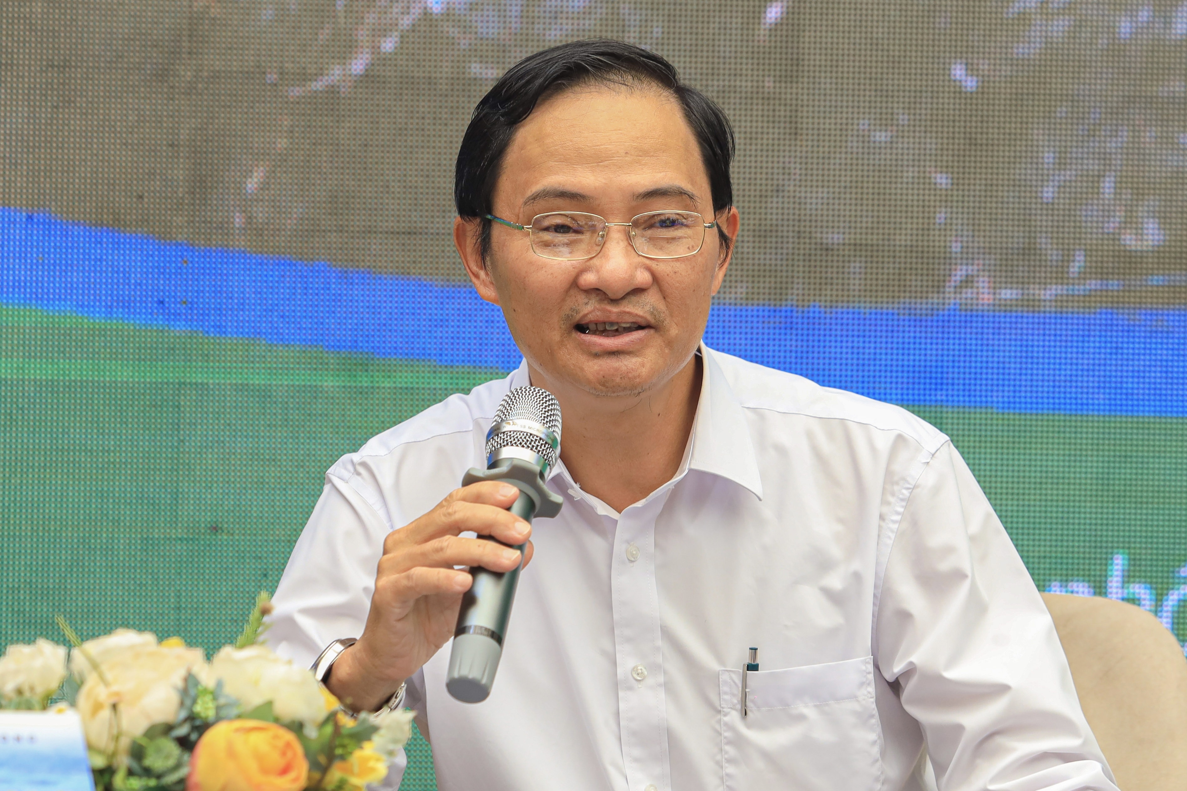 L&ecirc;n rừng xuống biển ảnh 1