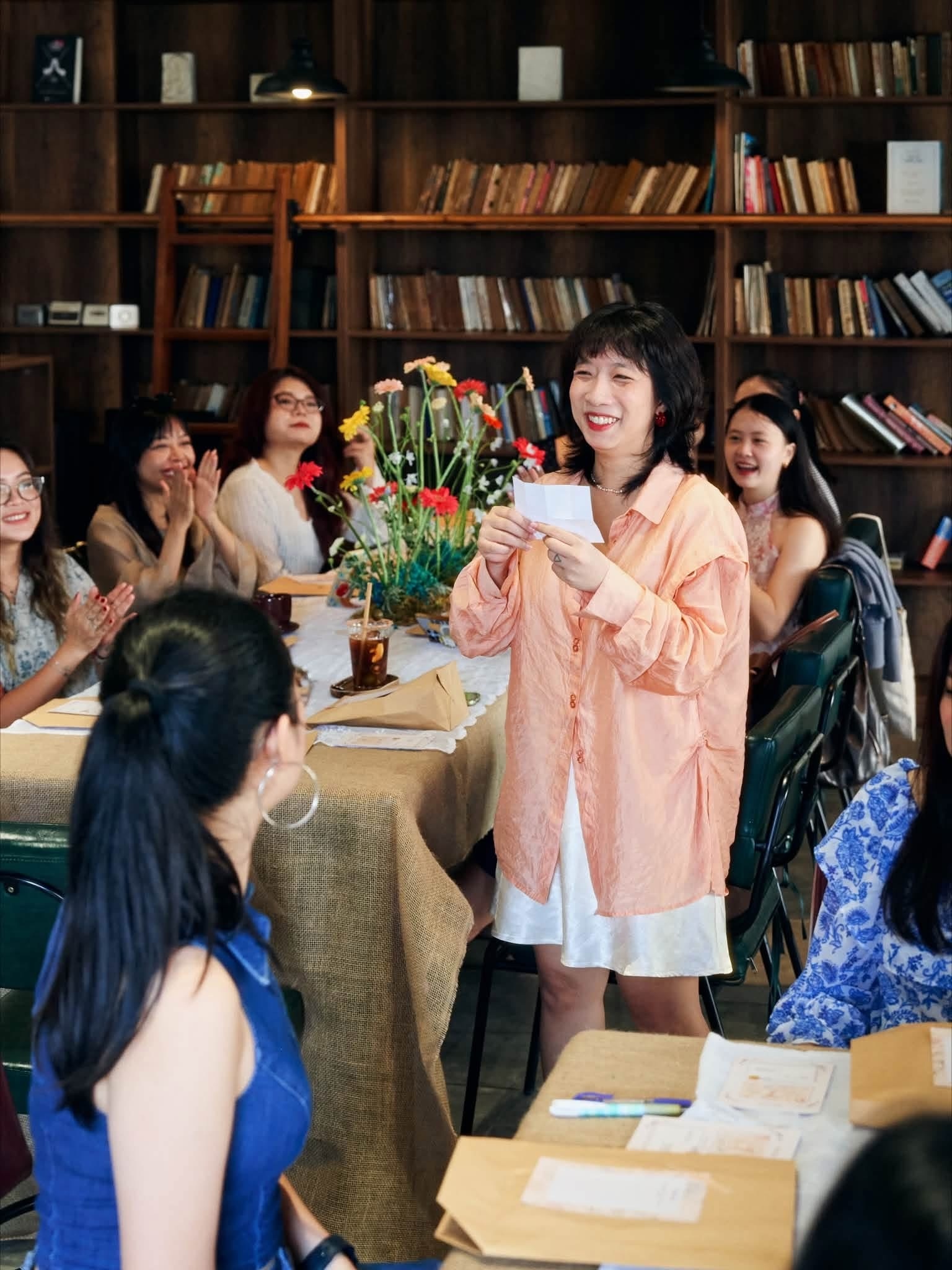 tiệc đọc s&aacute;ch ảnh 5