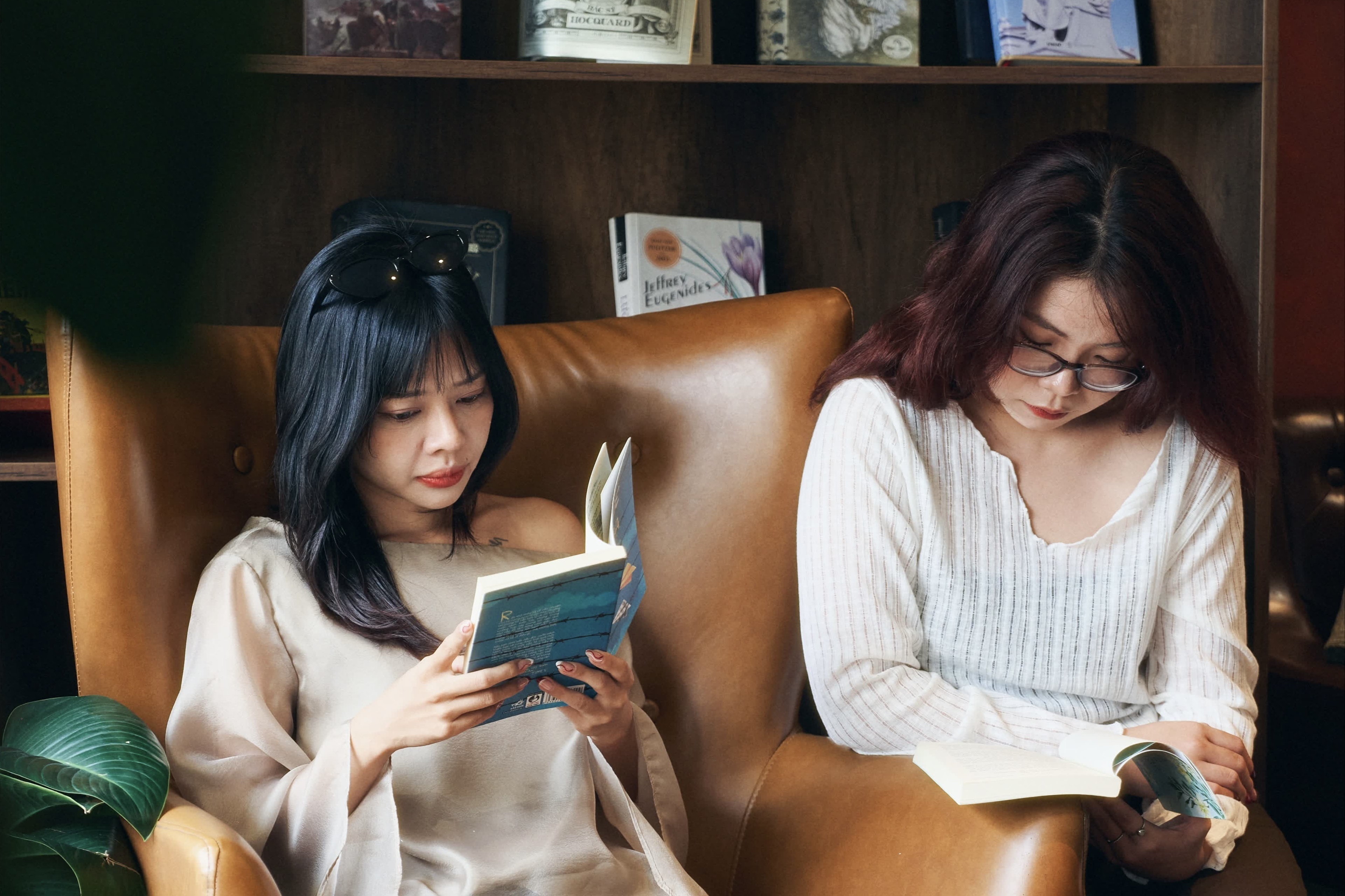 Phía sau ‘không gian thứ ba’ bất ngờ của giới trẻ TP.HCM, Hà Nội