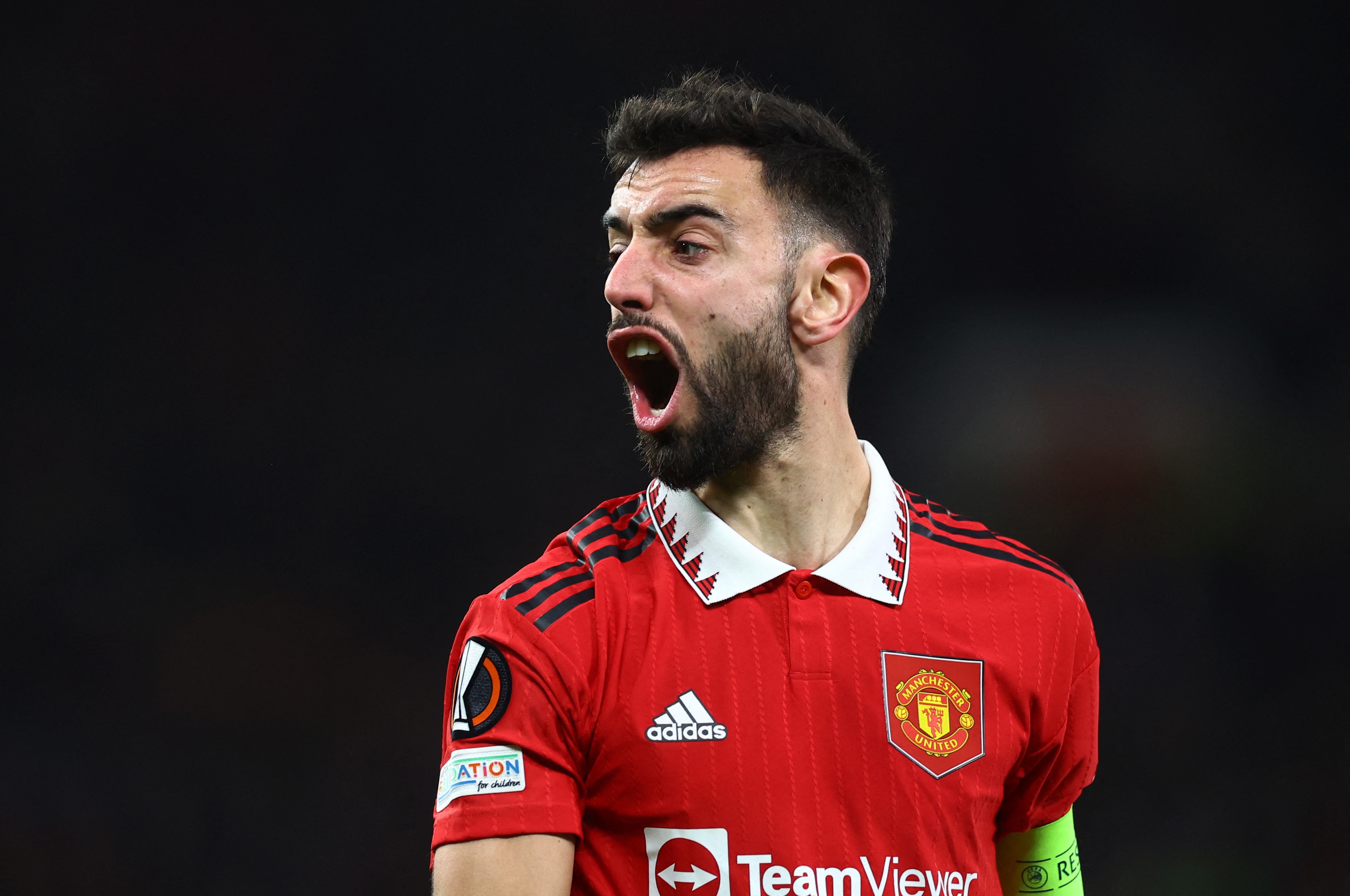 Bruno Fernandes gay an tuong o cup chau Au hinh anh