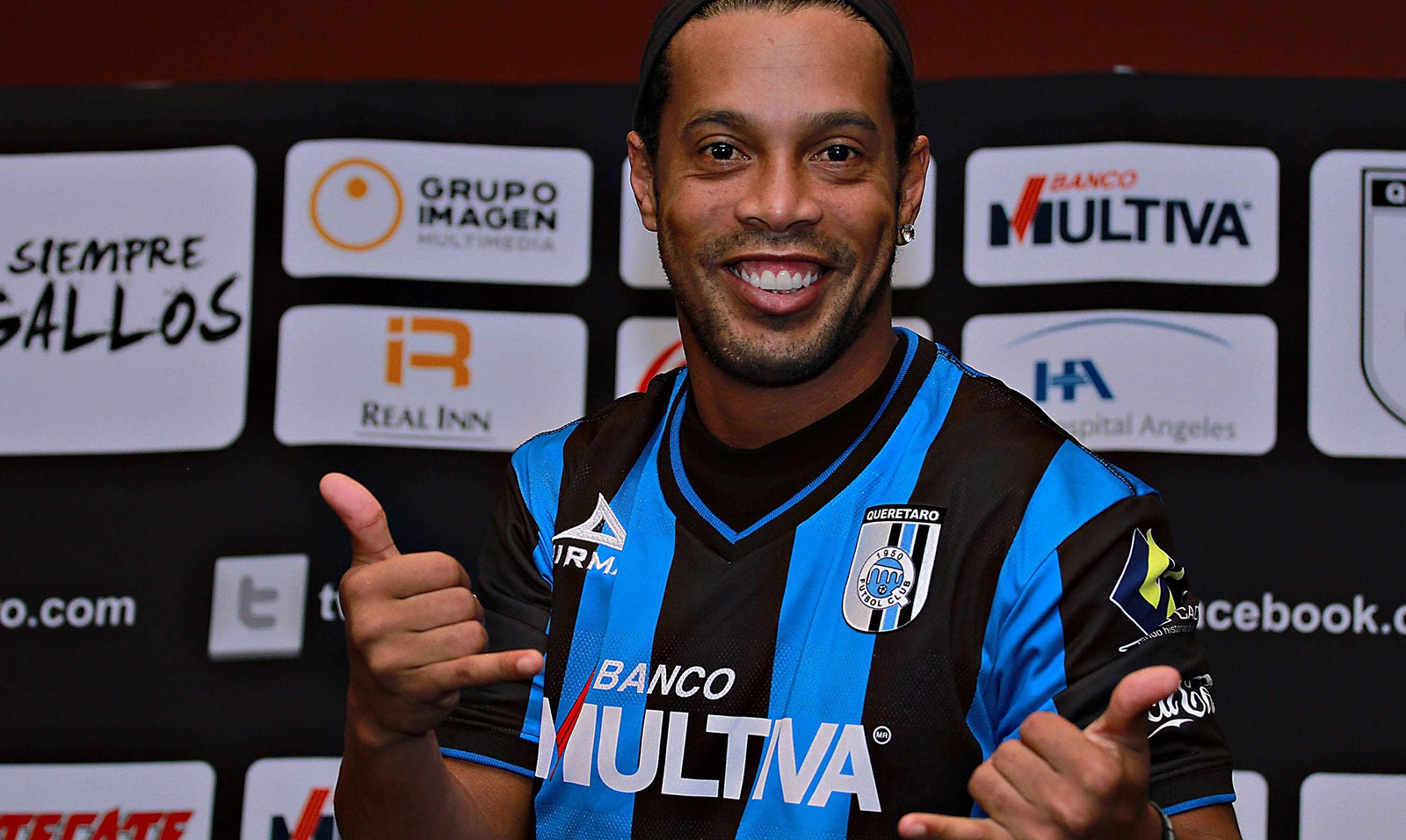 Ronaldinho co the tro lai Mexico hinh anh