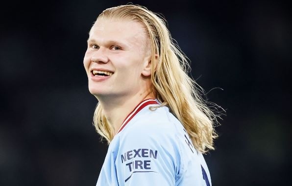 Haaland thanh nguoi hung trong phong thay do Man City hinh anh