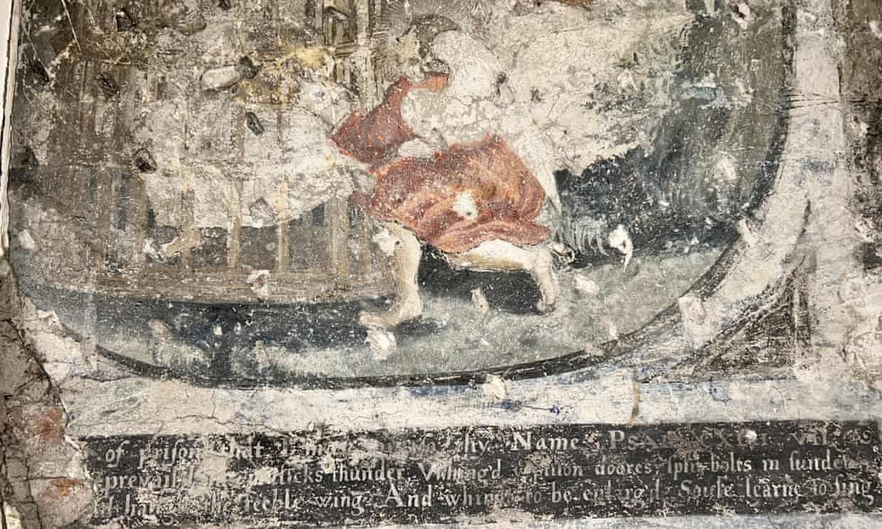 Vo tinh phat hien bau vat 400 tuoi khi sua bep hinh anh