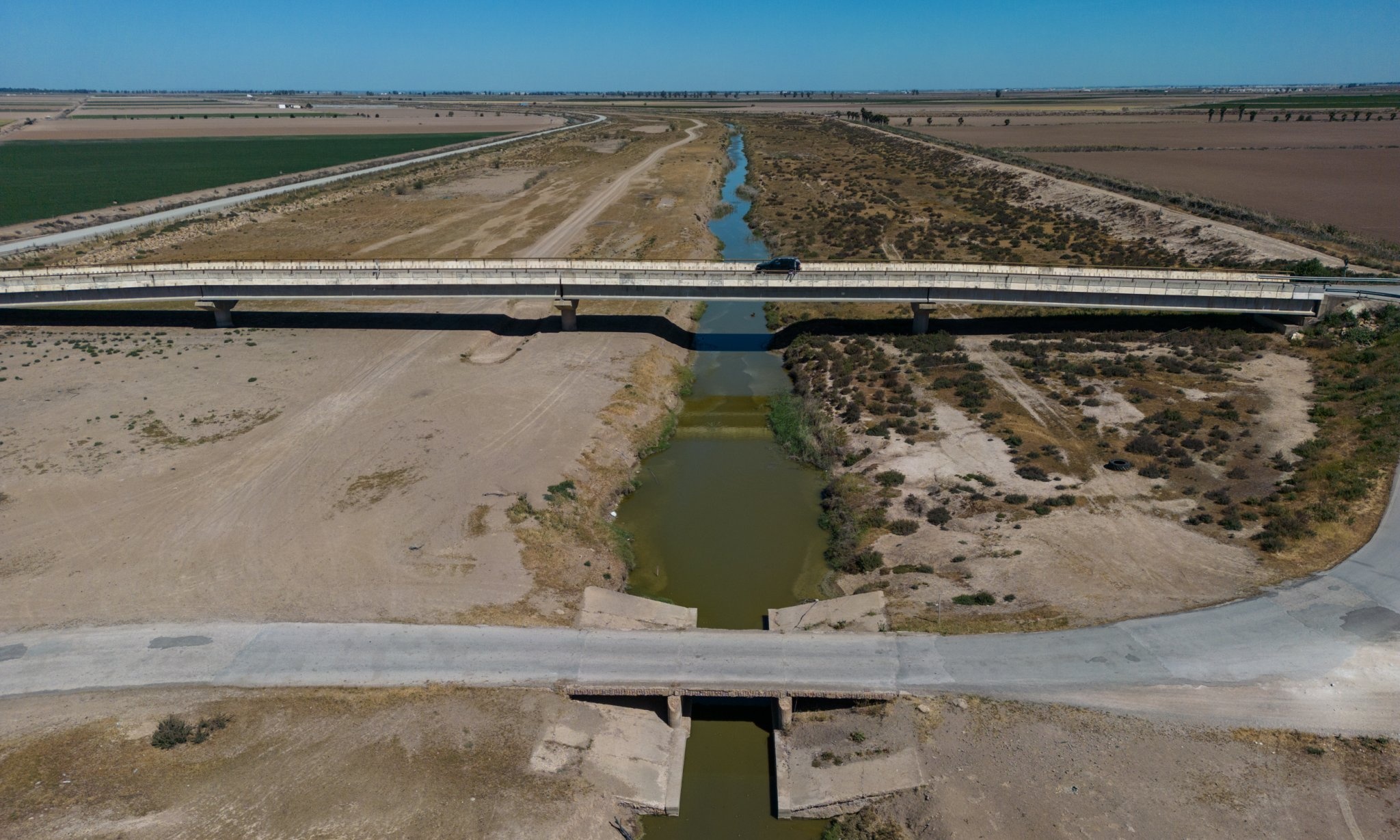 Nang nong ky luc tan cong chau Au hinh anh