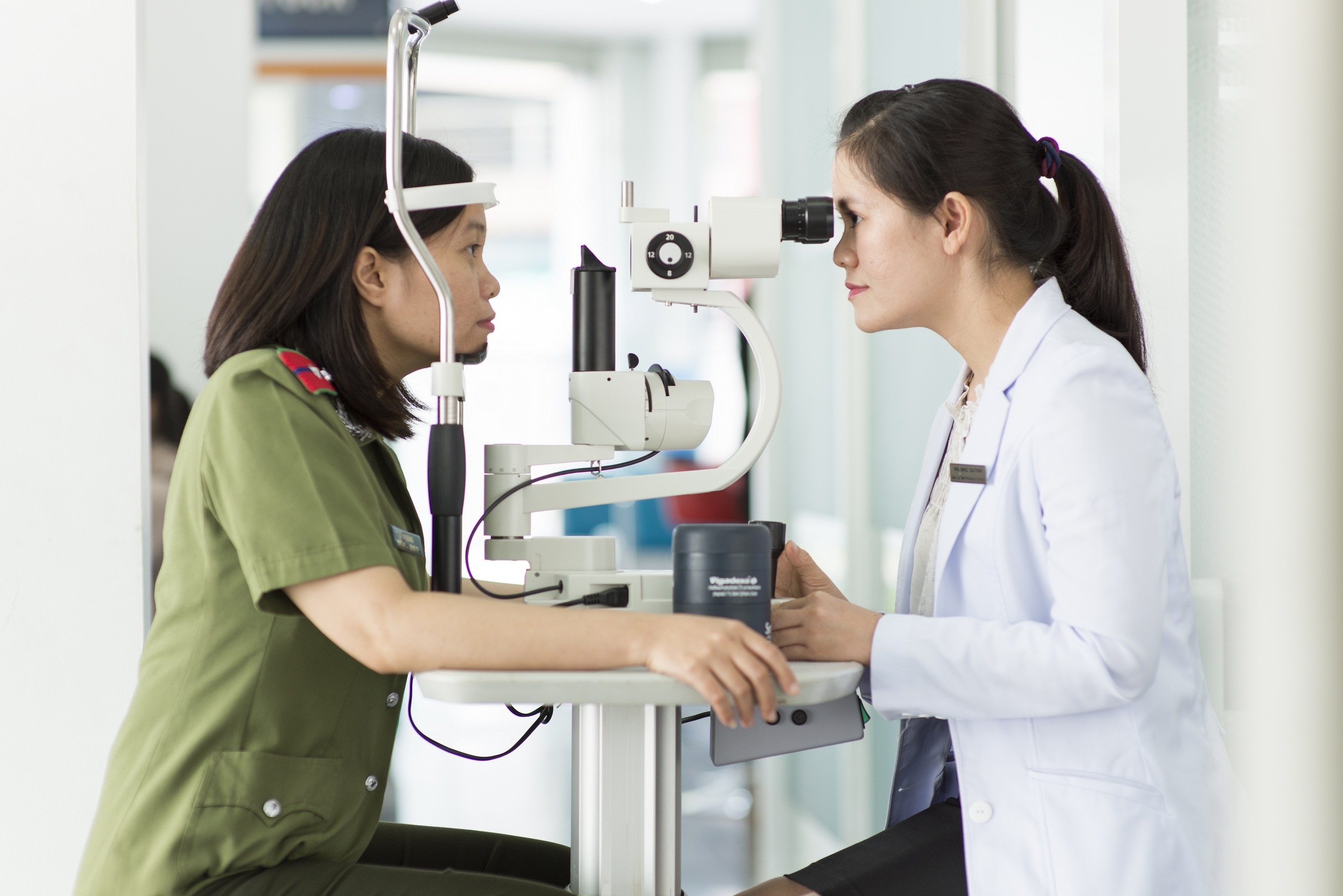 phau thuat mat de du thi nganh an ninh anh 1