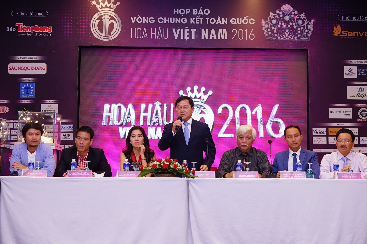 Hoa Thien Phu,  hoa hau Viet Nam anh 4
