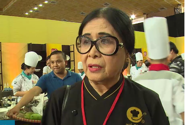 Giam khao Trieu Thi Choi nhan xet doi thi Chiec thia vang hinh anh