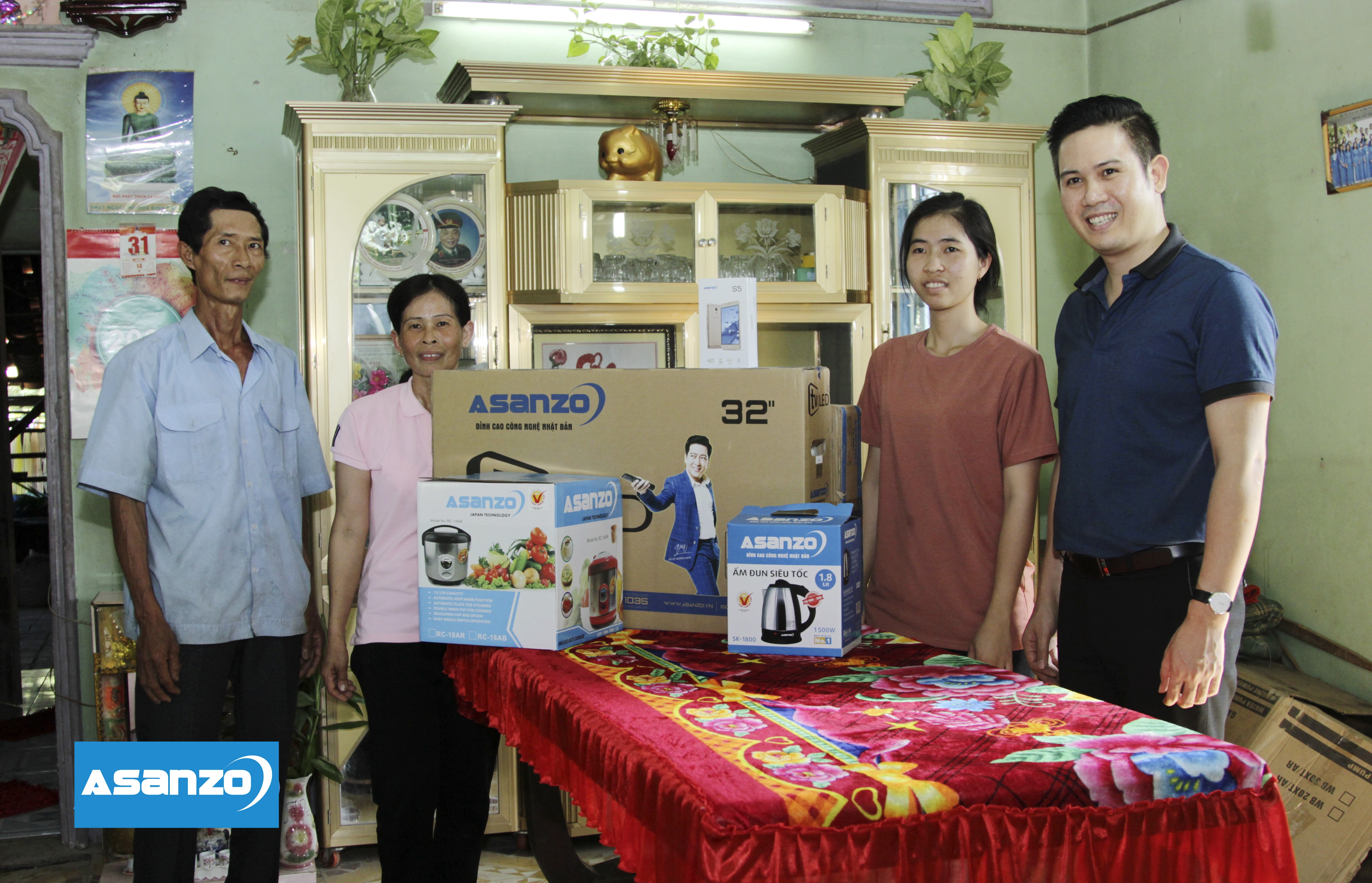 Tap doan Dien tu Asanzo anh 3