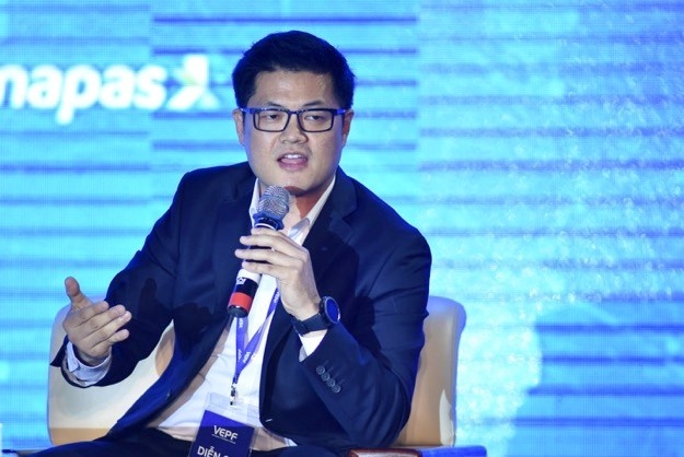 Gioi tai chinh tien doan kha nang bung no thanh toan bang dien thoai hinh anh