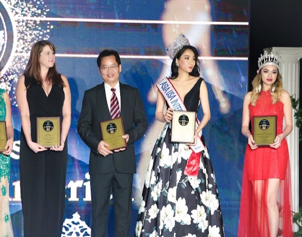 Miss & Mrs Vietnamese - America anh 2