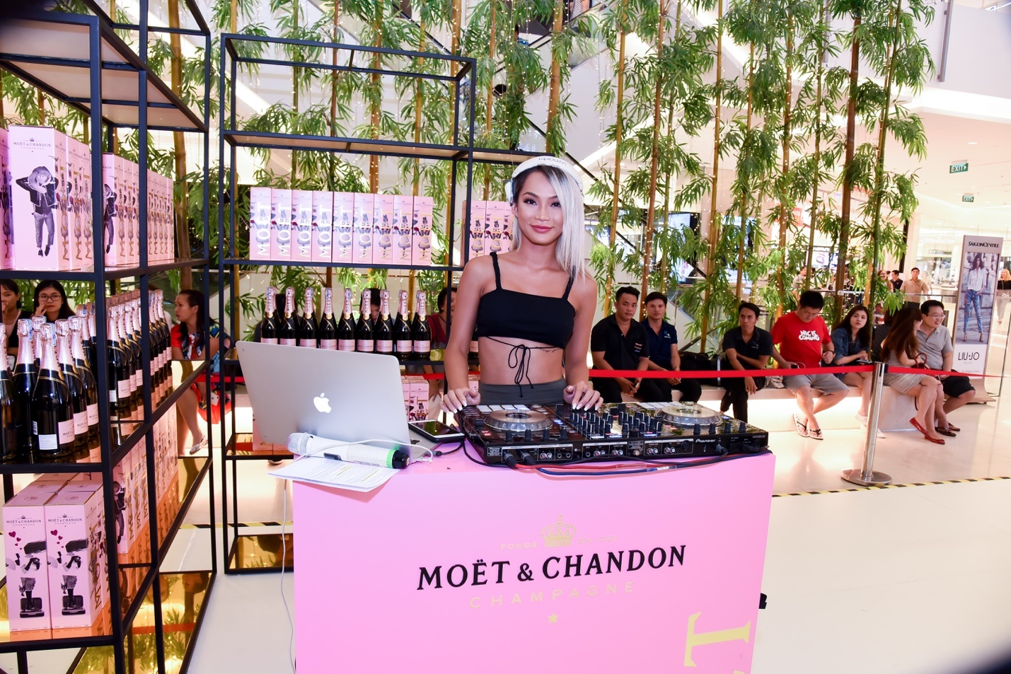 Moet & Chandon ảnh 3 Moet & Chandon anh 3