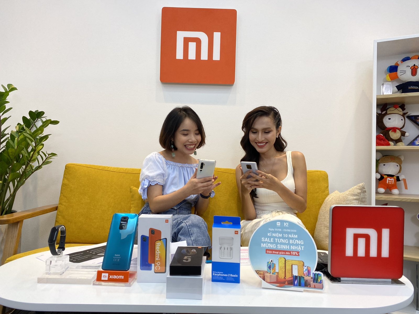 Xiaomi anh 2