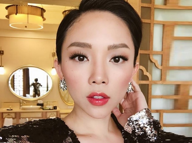 Toc Tien, Duy Khanh dang status tam su ve ‘ke thu’ hinh anh