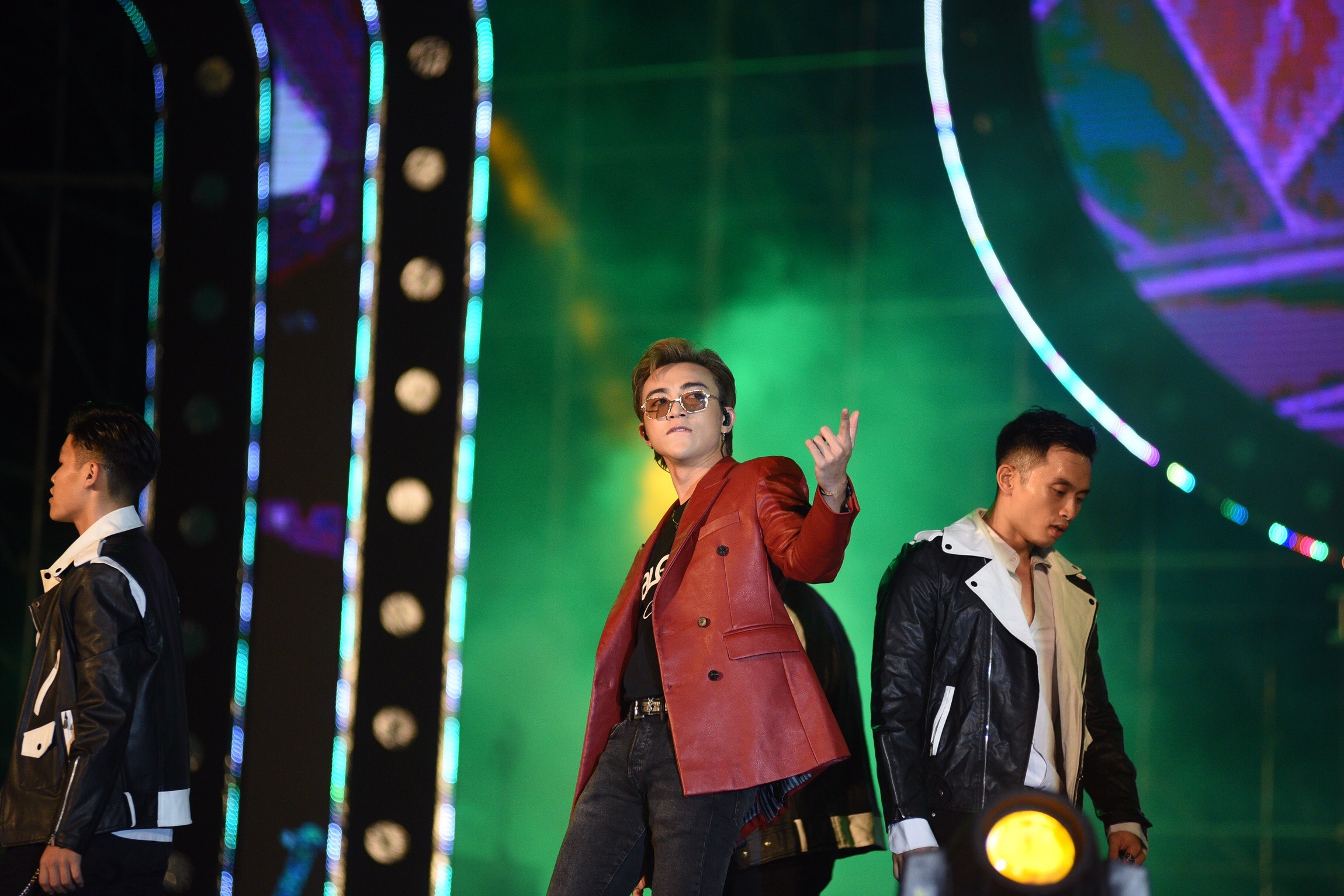 Lien hoan xiec quoc te Ha Long anh 2