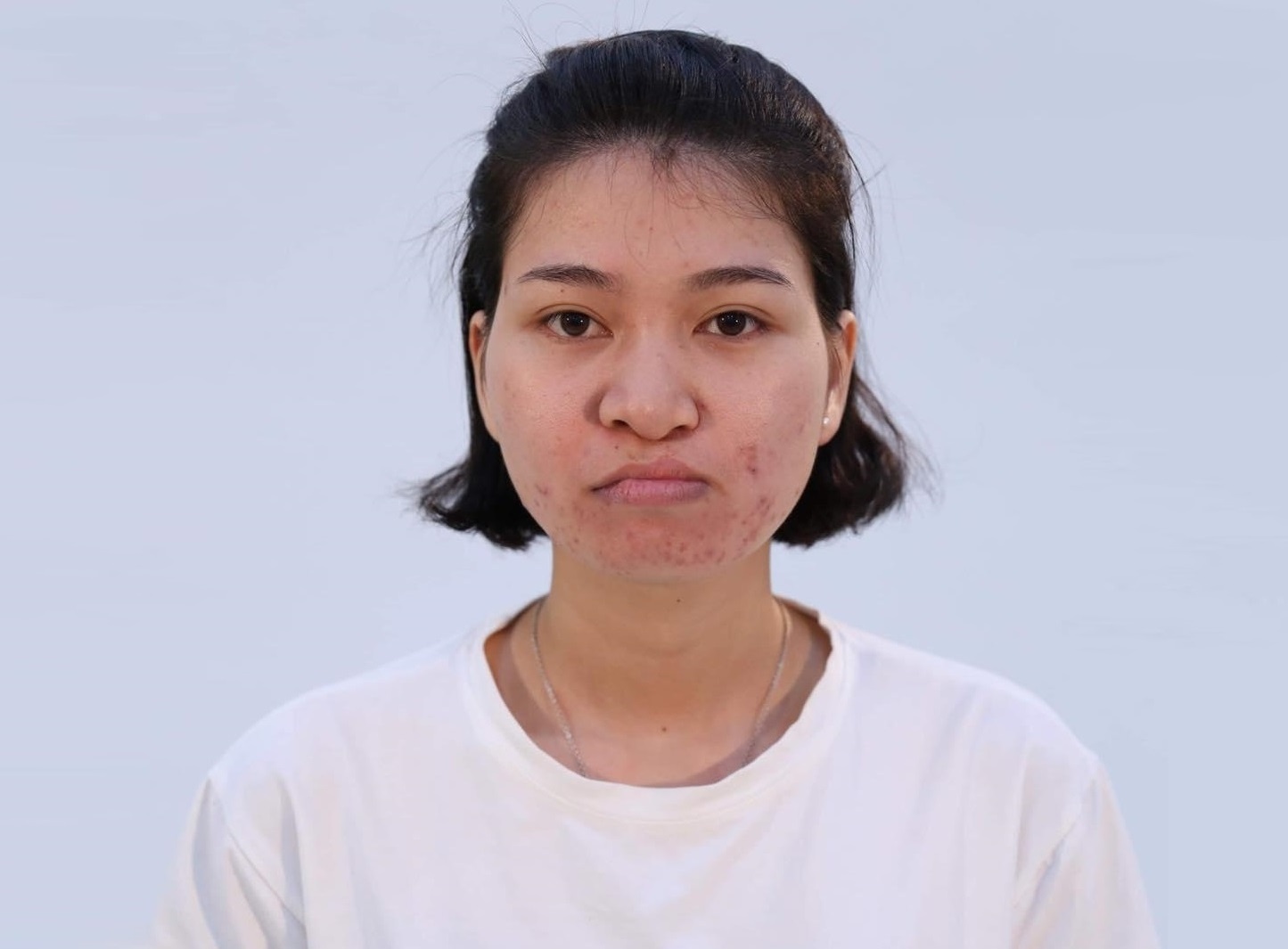 Cau chuyen vuot so phan cua co gai ho ham ech hinh anh