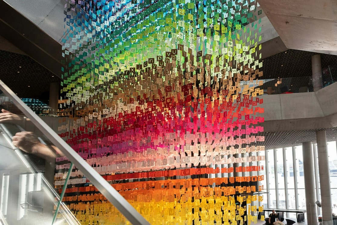 100 sac mau trai doc gieng troi cua thu vien o Na Uy hinh anh