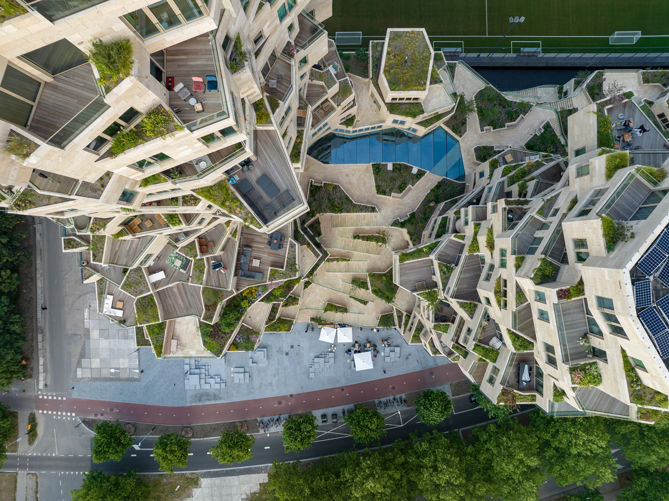 Toa nha nhu thung lung xanh giua thu do cua Ha Lan hinh anh