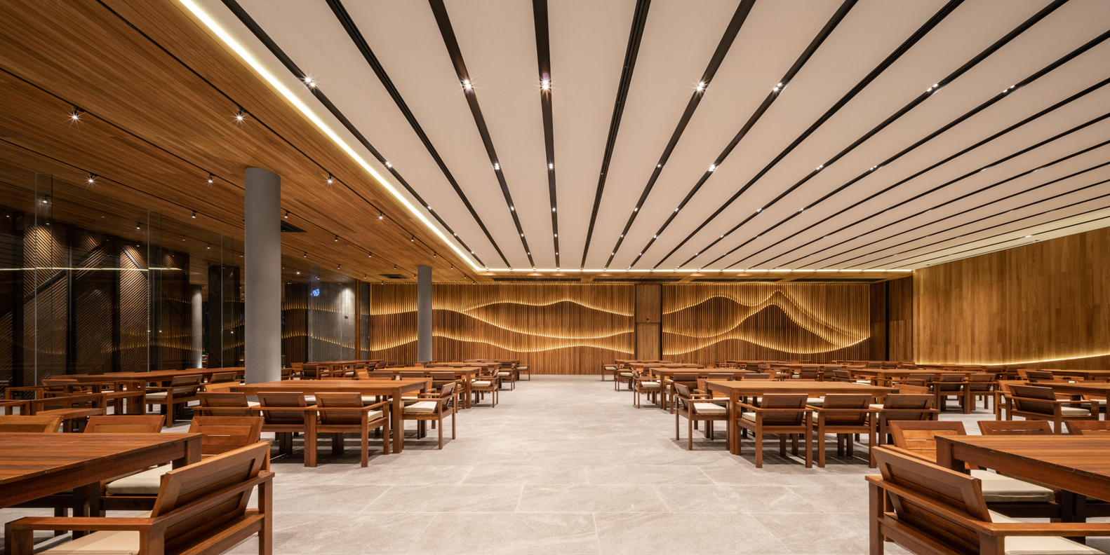 thiet ke nha hang anh 5