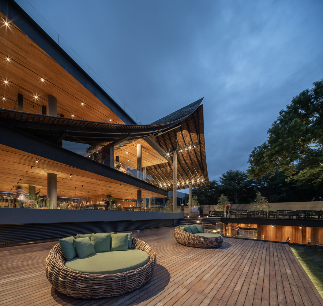 thiet ke nha hang anh 7