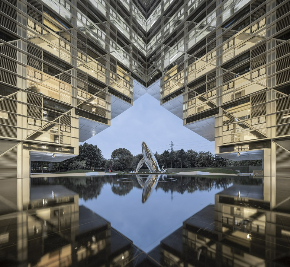 Toa nha mo phong hinh chu X o Trung Quoc hinh anh