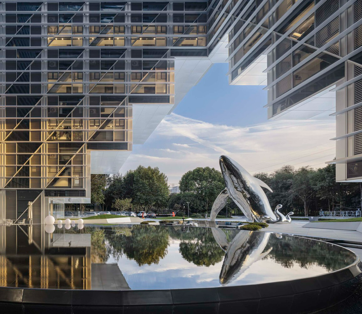 Toa nha Deep Blue anh 7