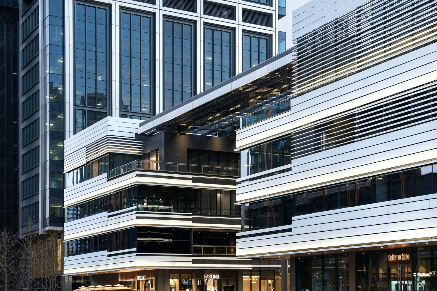 trung tam thuong mai anh 7