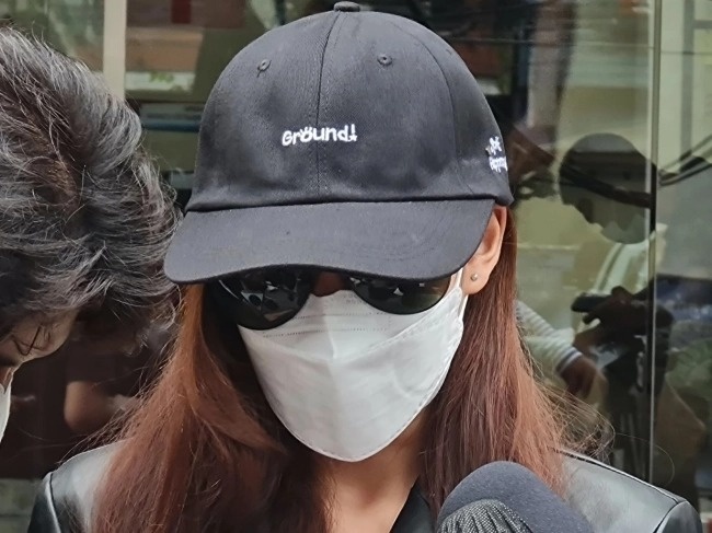 Nu dien vien to bi chau cuu bo truong Thai Lan xam hai tinh duc hinh anh