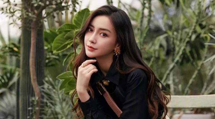 Angelababy va nhieu nguoi noi tieng phai doi nghe danh hinh anh