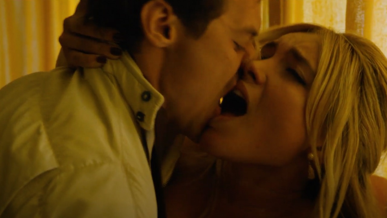 Phim cua Harry Styles bi cat canh nong hinh anh