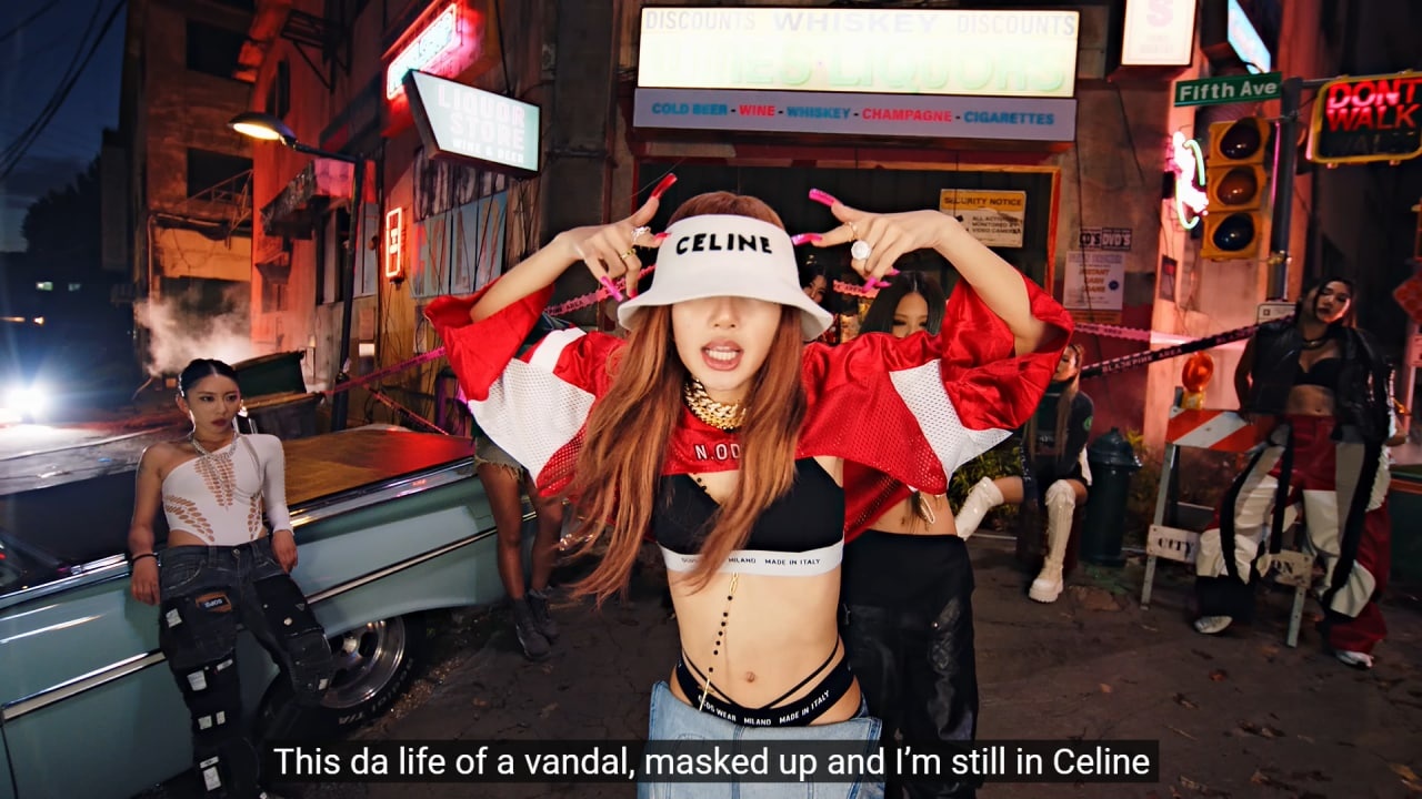 Pink Venom bị cấm sóng ảnh 2 Pink Venom bi cam song anh 2