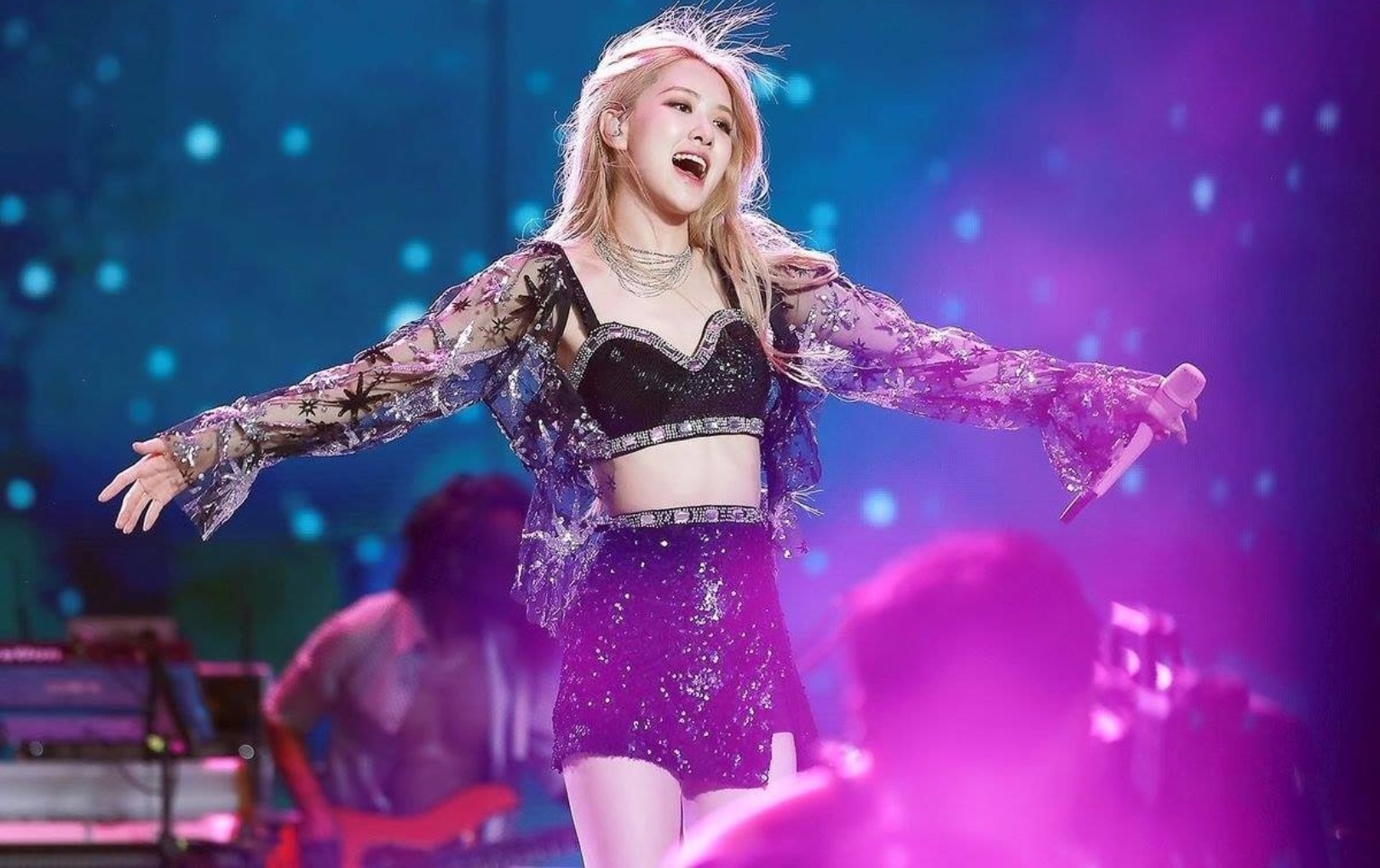 Rose (BlackPink) chiu thiet anh 7