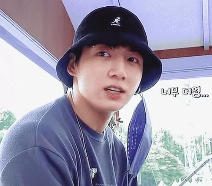 Mu cua Jungkook (BTS) duoc rao ban 10 trieu won hinh anh