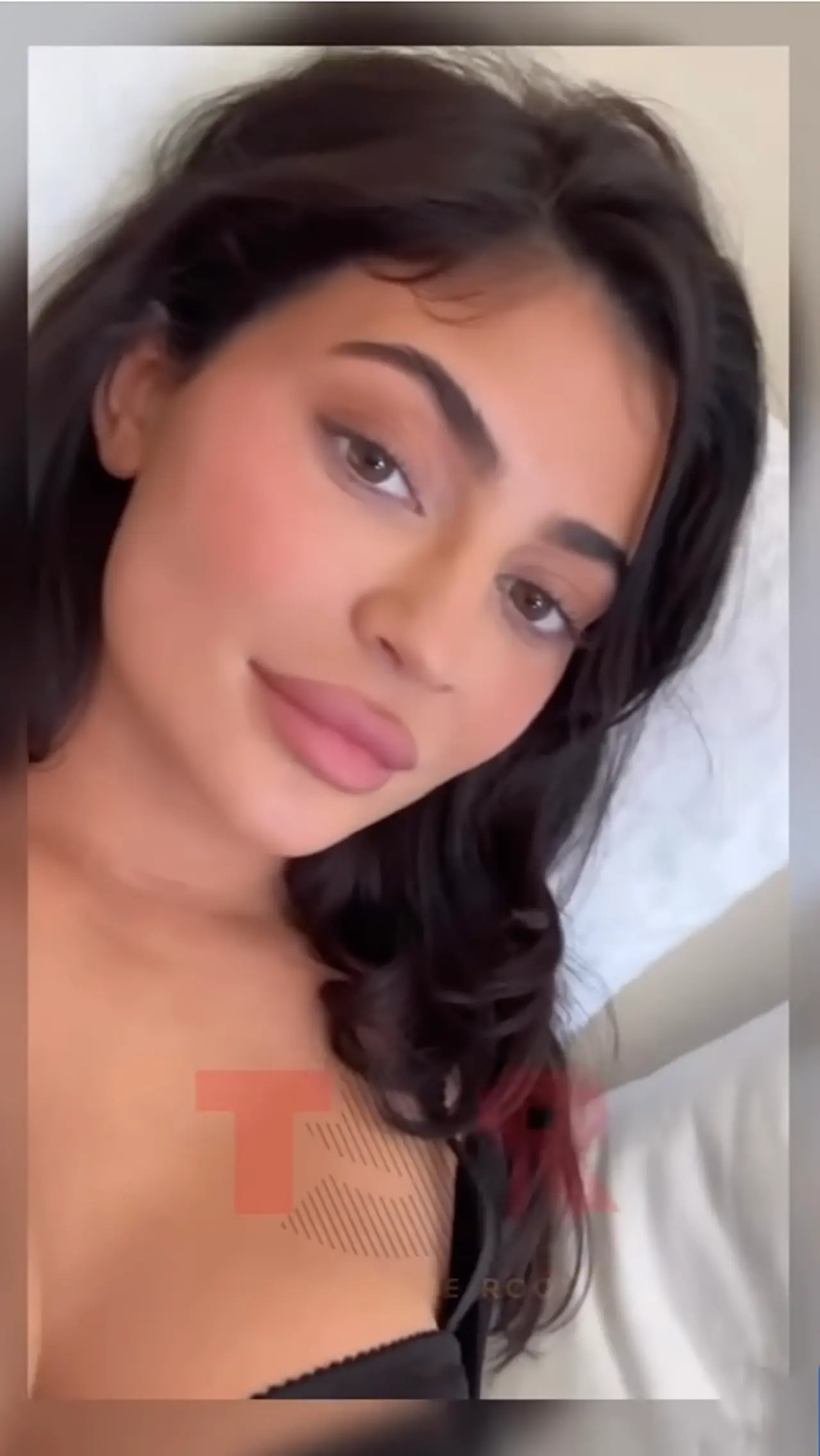 Kylie Jenner gay tranh cai anh 1