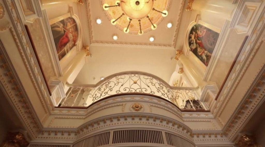 Chu tich Miss Grand International anh 7