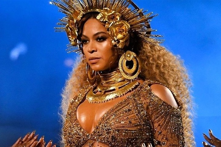 Beyonce dan dau de cu Grammy 2023 hinh anh