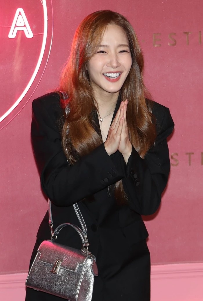 Park Min Young hen ho anh 8