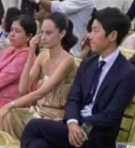 ban gai Song Joong Ki anh 3