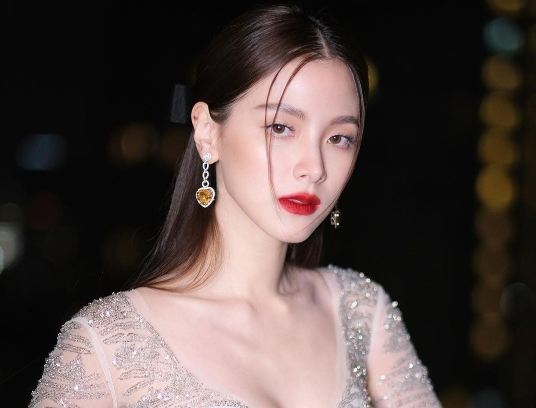 Baifern Pimchanok cong khai hen ho hinh anh