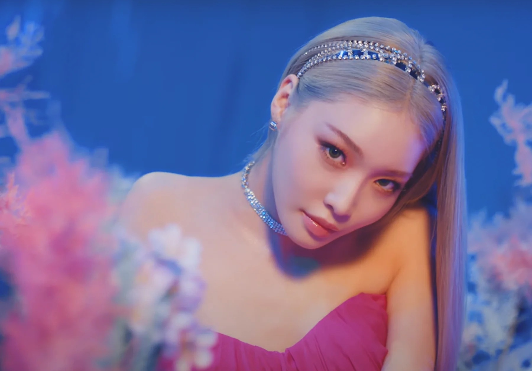 Chungha roi cong ty hinh anh